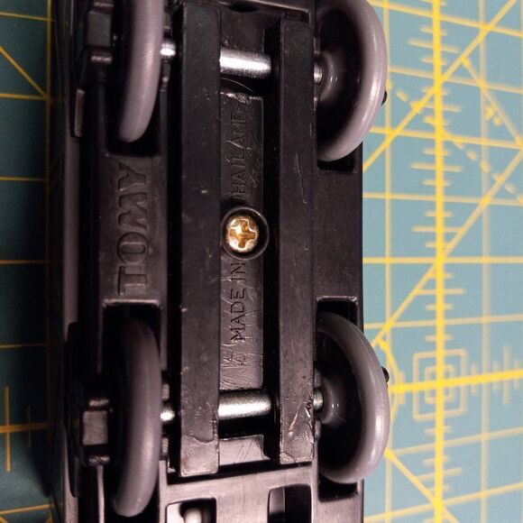 TOMY Train Lady with Troublesome Truck - Picture 6 of 8